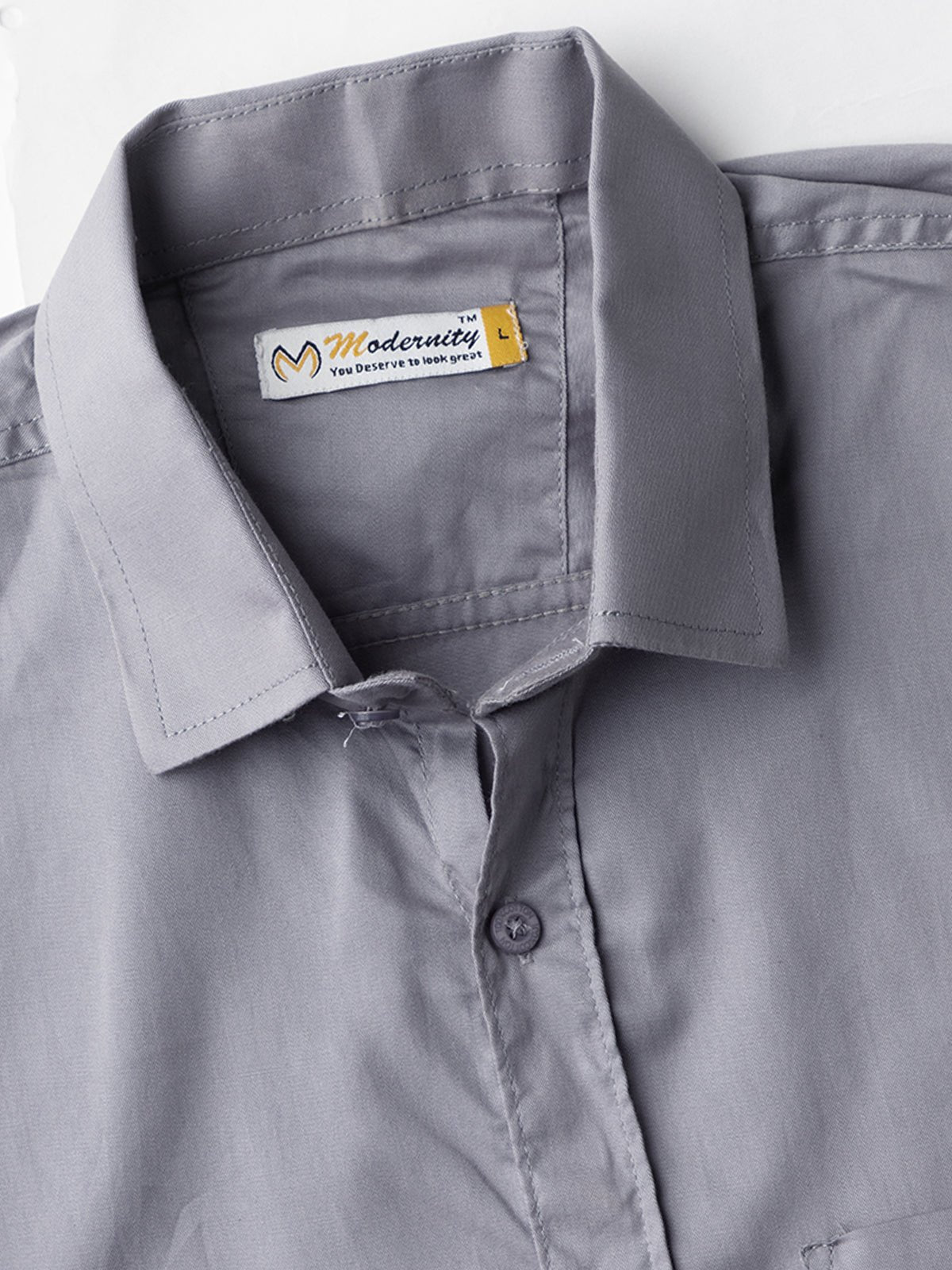Men Regular Fit Solid Spread Collar Casual Shirt - Dynadrops.In