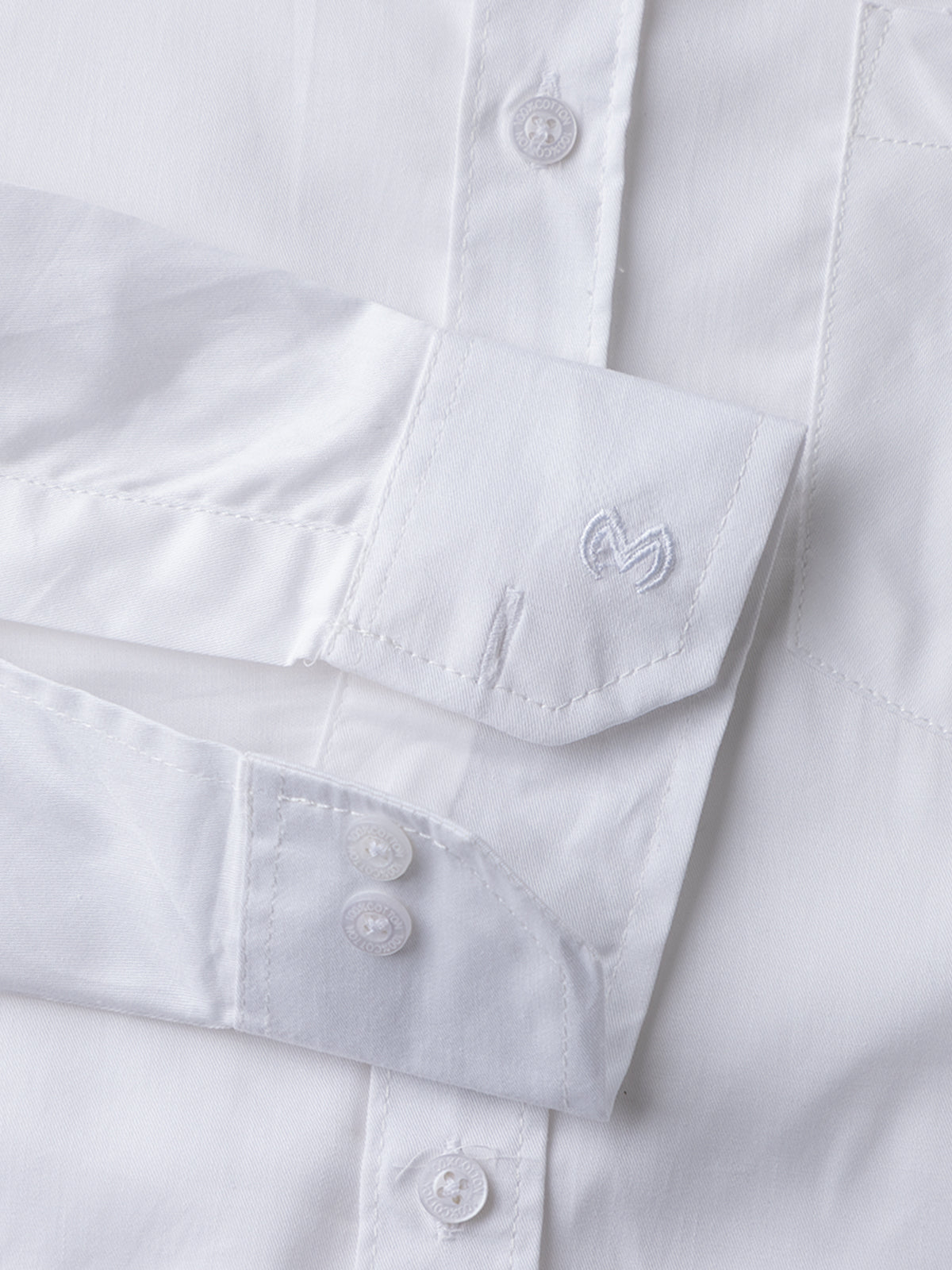 Men Regular Fit Solid Spread Collar Casual Shirt - Dynadrops.In