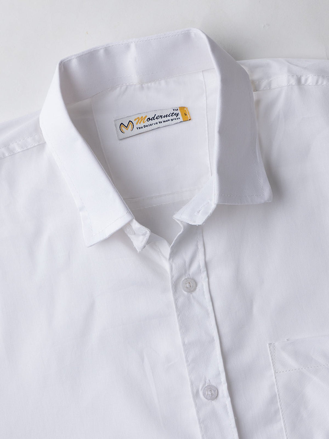 Men Regular Fit Solid Spread Collar Casual Shirt - Dynadrops.In