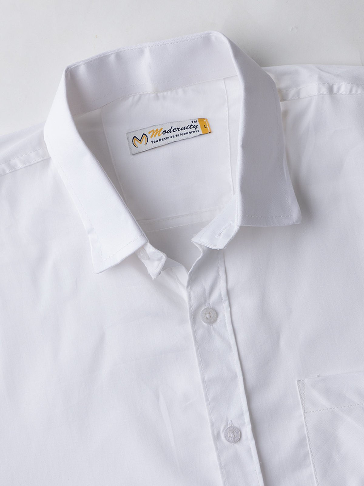 Men Regular Fit Solid Spread Collar Casual Shirt - Dynadrops.In